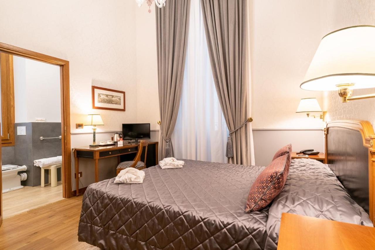 Strozzi Palace Hotel Флоренція Екстер'єр фото