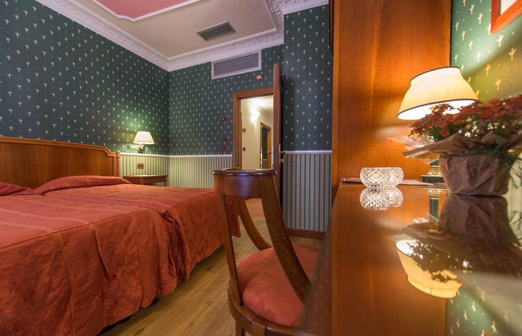 Strozzi Palace Hotel Флоренція Екстер'єр фото
